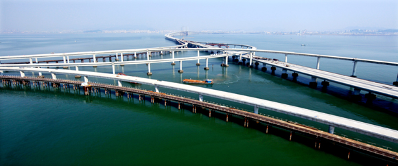18、青島海灣大橋